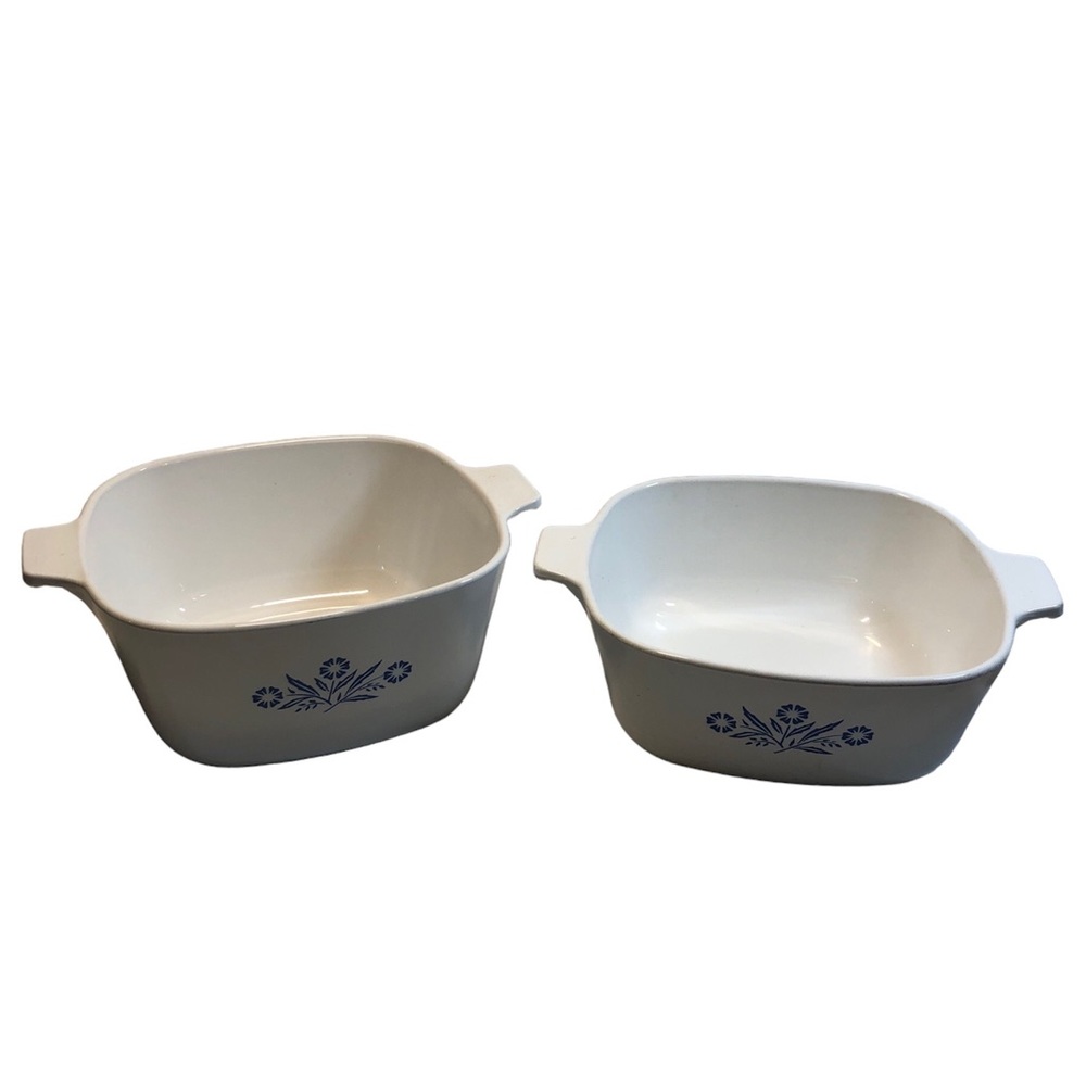 Vintage Corning ware Dishes (no lids) 6 & 7 Cup Casserole Dishes made in Canada